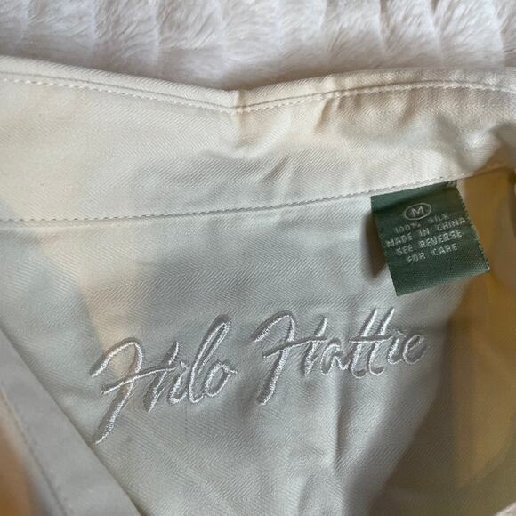 HALO HATTIE White Button Up 100% Silk Hawaiian Shirt Medium M Red Hibiscus - Picture 3 of 3